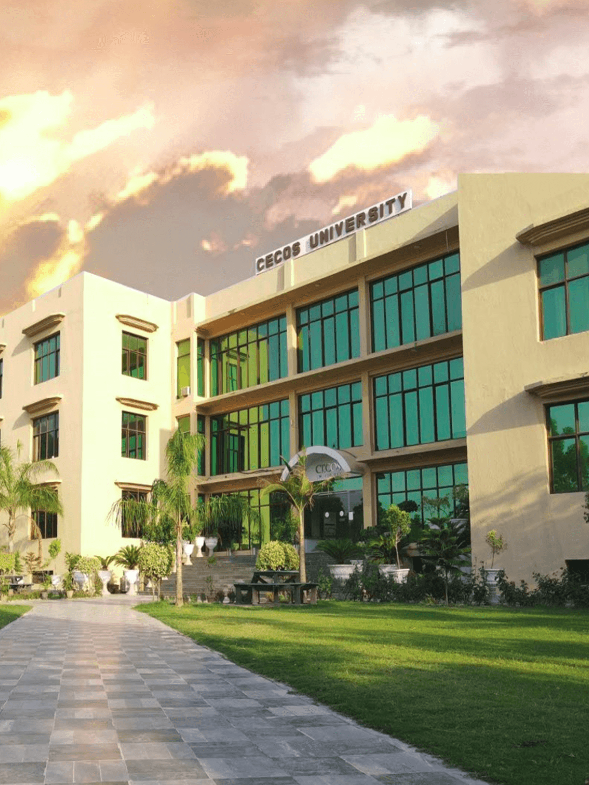 CECOS Campus Mobile